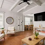 Coastal Retreat 1Br Steps To Ocean & Peek Views
